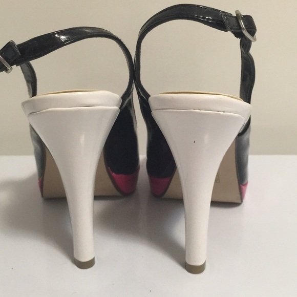 Spring Black, White and Hot Pink 8.5 5” heels - Picture 4 of 4